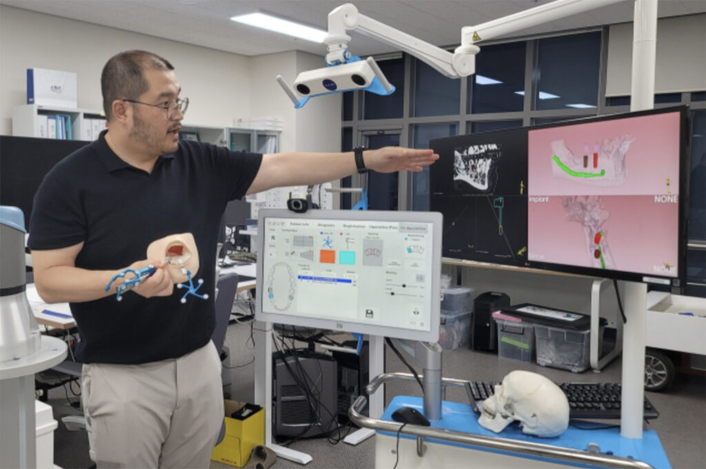 Apolab Gives Back with Cutting-Edge Surgical Navigation System